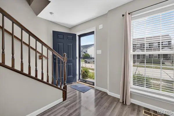 318 Shady Rock LN, O'fallon, MO 63368
