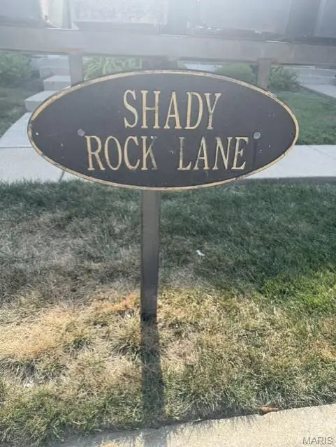 318 Shady Rock LN, O'fallon, MO 63368