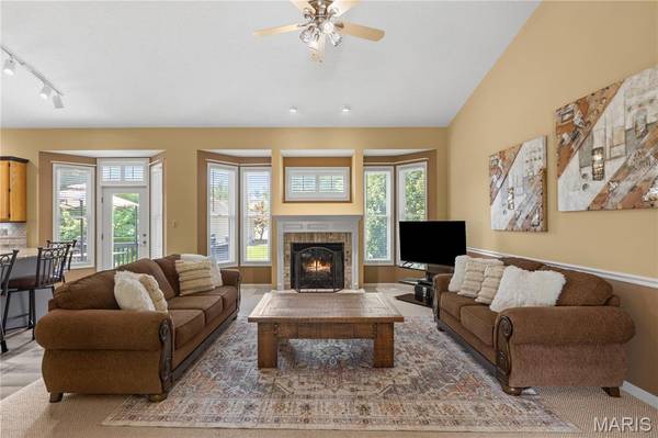 1404 Devonshire County DR, Wentzville, MO 63385