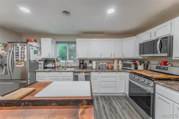 320 Ripley Route K, Doniphan, MO 63935