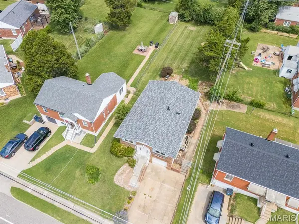 9249 Reavis Barracks RD, Affton, MO 63123