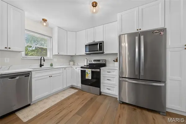 108 Sunny Hill BLVD, St Peters, MO 63376