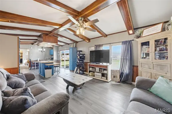 10076 Oakside RD, Mineral Point, MO 63660