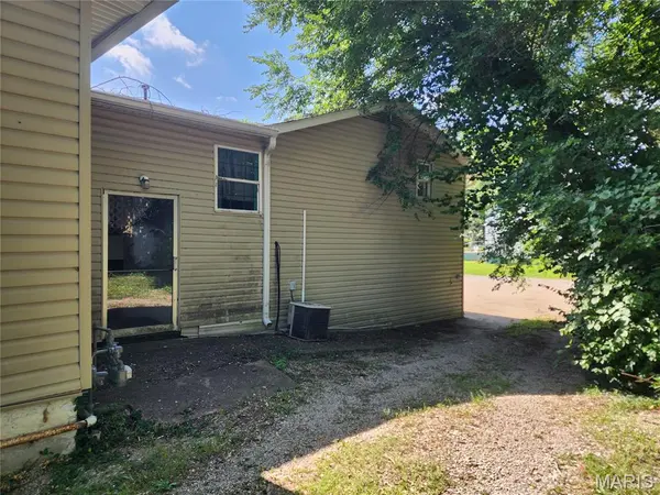 301 S Division ST, Bonne Terre, MO 63628
