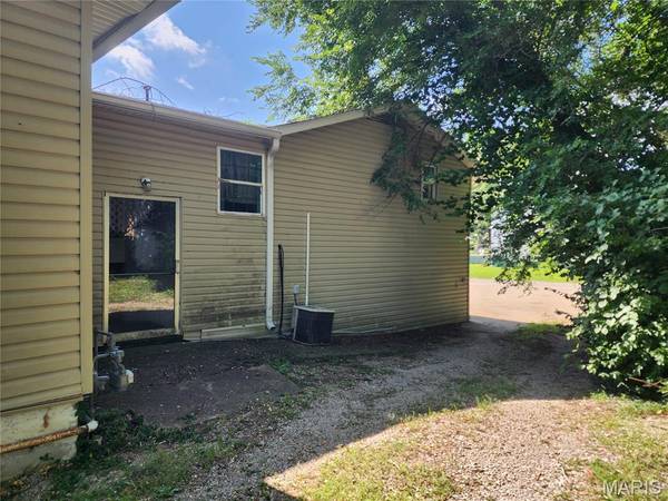 301 S Division ST, Bonne Terre, MO 63628