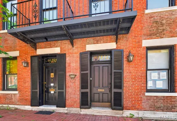 1816 S 8th ST, St Louis, MO 63104