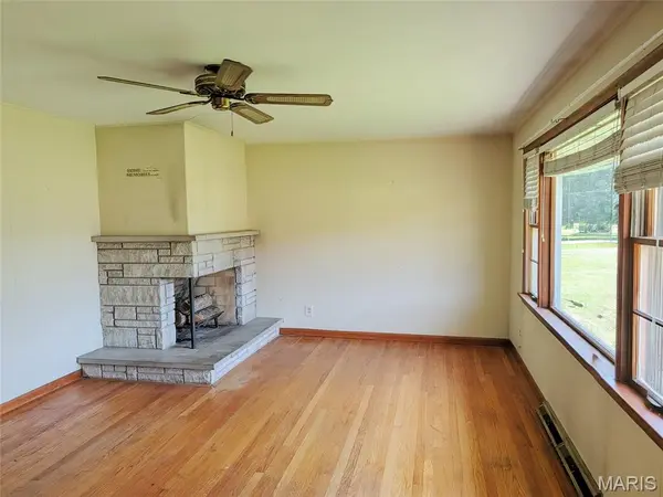 3901 Highway D, Defiance, MO 63341