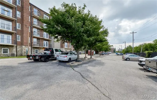 5630 Pershing AVE #23, St Louis, MO 63112