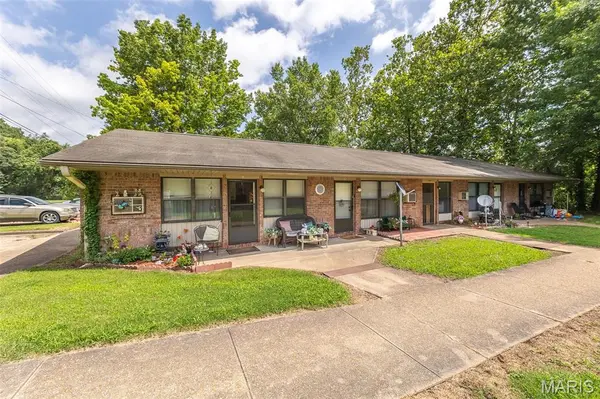 2733 Holly Trails TRL, Poplar Bluff, MO 63901