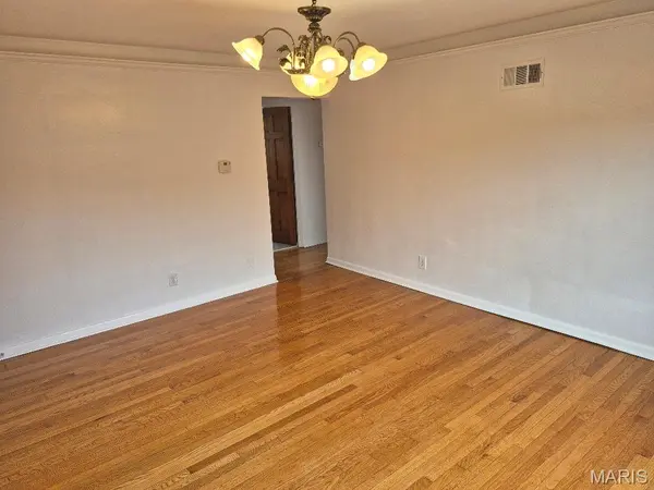 3947 Jamieson AVE #2W, St Louis, MO 63109