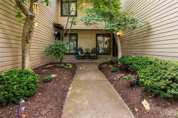 616 Painted Vista DR, Ballwin, MO 63021