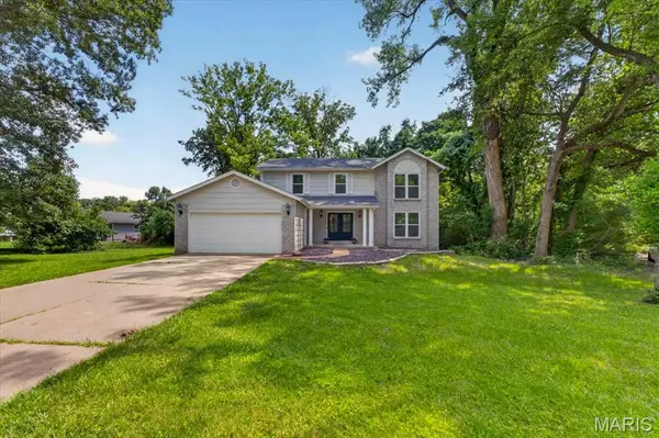 11330 Elzey ST, Creve Coeur, MO 63141