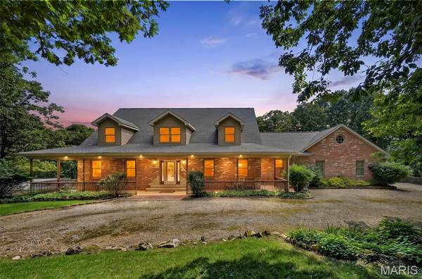 1574 Turkeyfoot RD, Bourbon, MO 65441