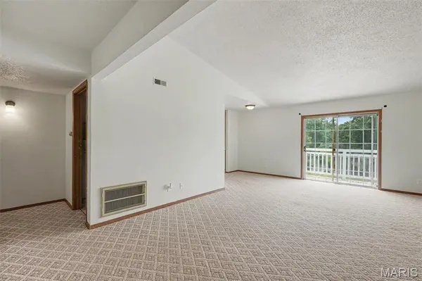 234 Carriage CT, Washington, MO 63090