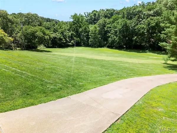3672 Hawks Rest RD, Wildwood, MO 63069