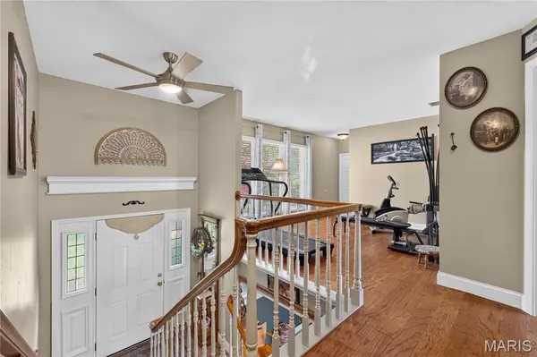 4444 Baumgartner RD, St Louis, MO 63129