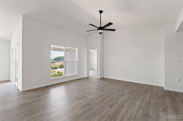 2337 Castle Hill DR, Rolla, MO 65401