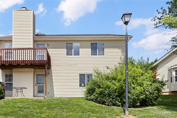 1927 Bennington Common DR, St Louis, MO 63146