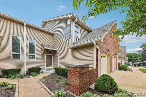 16180 Lea Oak CT, Chesterfield, MO 63017