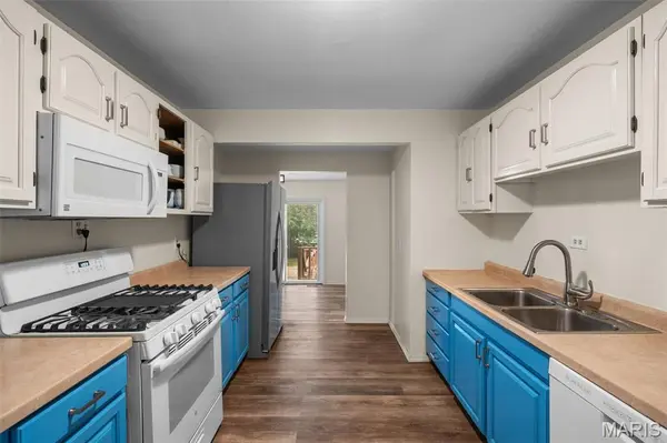 460 Ridge AVE, Webster Groves, MO 63119