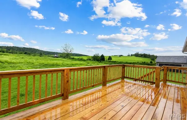 10192 Riehl Farm DR, Potosi, MO 63664