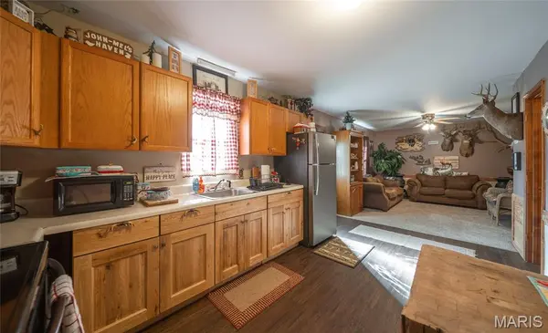 22760 Private Drive 9002, Jerome, MO 65529