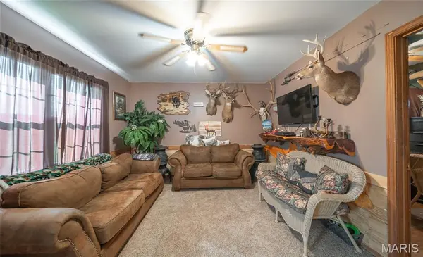 22760 Private Drive 9002, Jerome, MO 65529