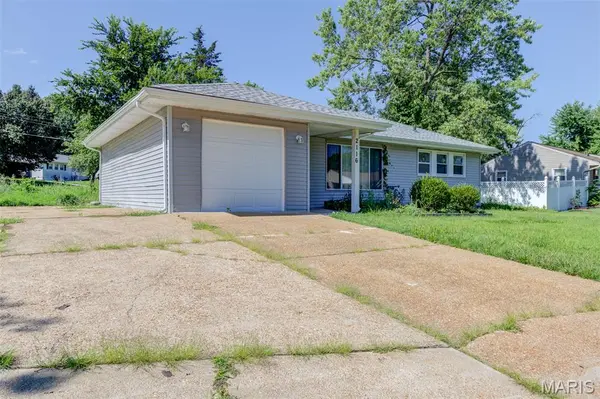 2116 Jannette DR, St Louis, MO 63136