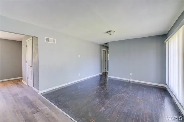 2116 Jannette DR, St Louis, MO 63136