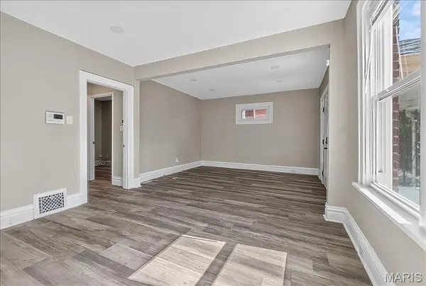 1238 Fairview AVE, University City, MO 63130