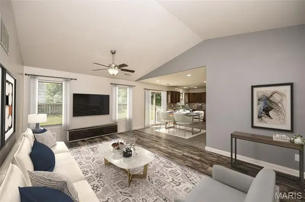 1102 Marathon DR, Foristell, MO 63348