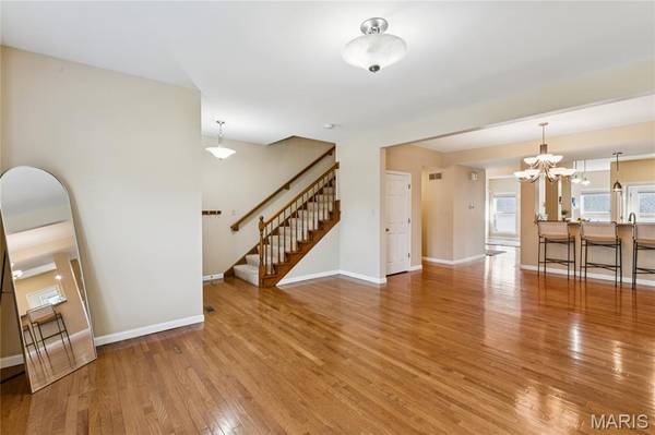 4105 Olive ST, St Louis, MO 63108