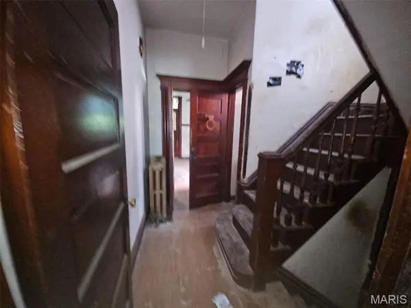 5142 Vernon AVE, St Louis, MO 63113