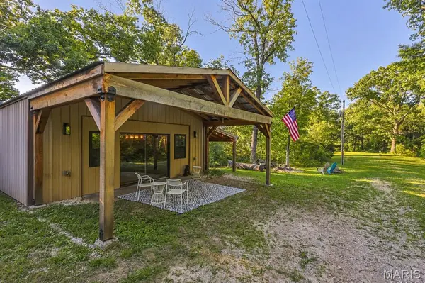 145 Eagle Ridge LN, Winfield, MO 63389