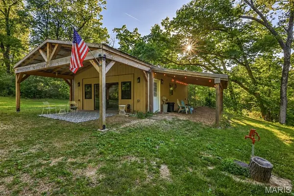 145 Eagle Ridge LN, Winfield, MO 63389