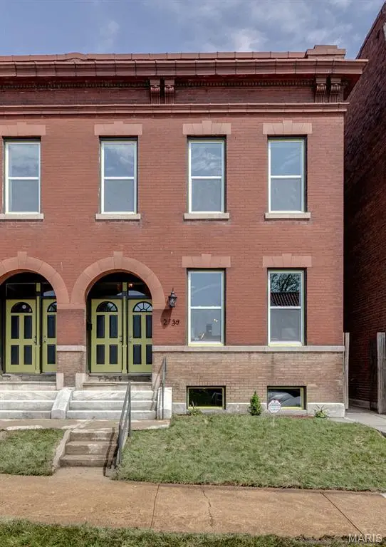 2739 Utah ST, St Louis, MO 63118
