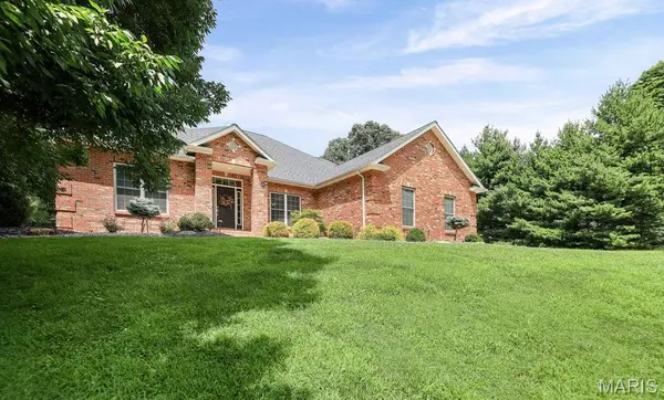 7 Dogwood Estates, Glen Carbon, IL 62034