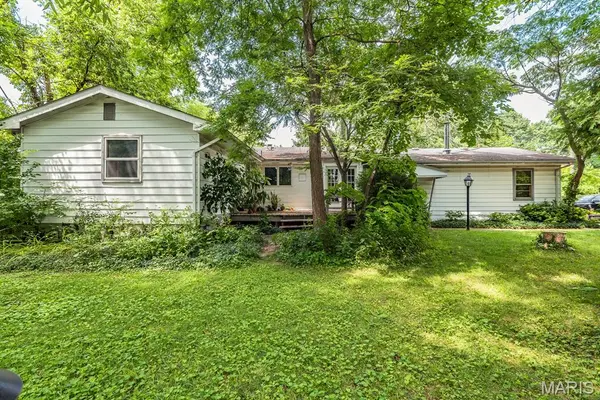 13204 Tablerock DR, St Louis, MO 63122
