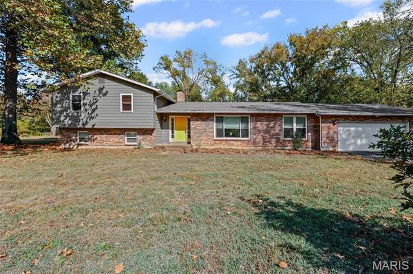5967 Town And Country LN, House Springs, MO 63051