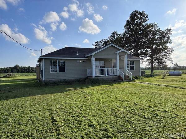 39325 State Highway 53, Campbell, MO 63933