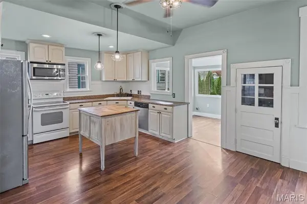 329 Houston ST, St Charles, MO 63301