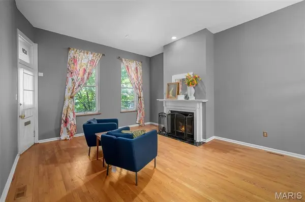 1420 Dolman ST, St Louis, MO 63104