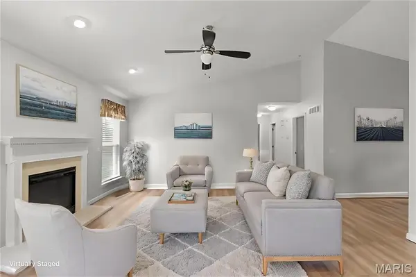 8085 Glen Arbor DR, Lake St Louis, MO 63367