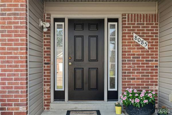 8085 Glen Arbor DR, Lake St Louis, MO 63367