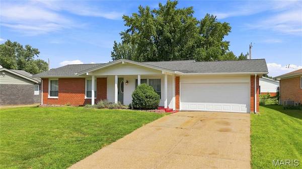 2395 Wedgwood DR, Florissant, MO 63033