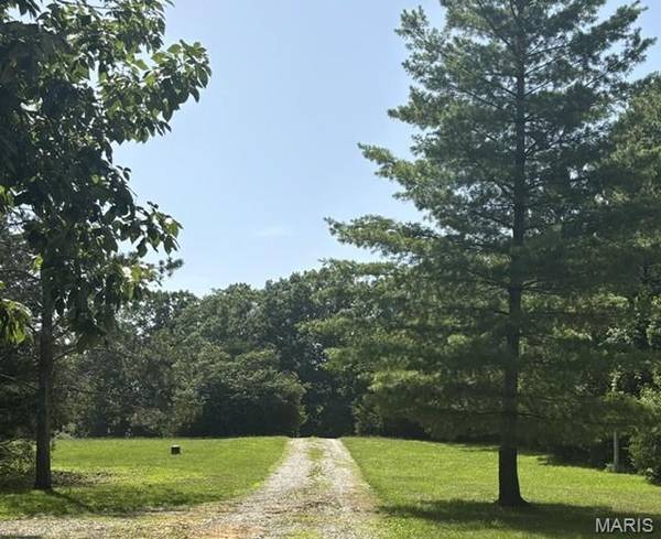 25532 Southwind RD, Warrenton, MO 63383