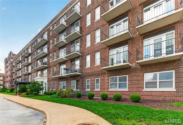5630 Pershing AVE #50, St Louis, MO 63112