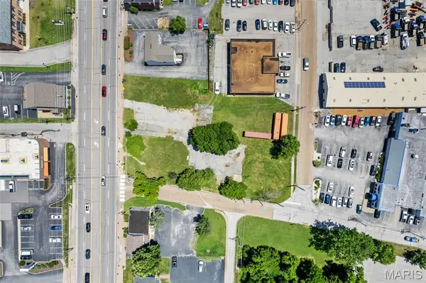 14356 Manchester RD, Manchester, MO 63011
