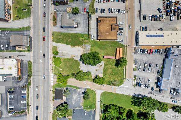 14356 Manchester RD, Manchester, MO 63011