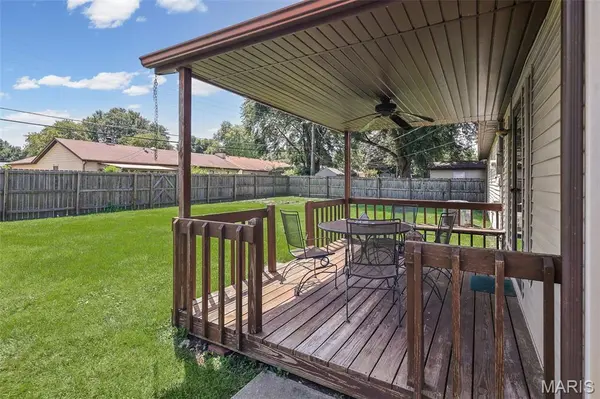216 Botanical DR, Belleville, IL 62226